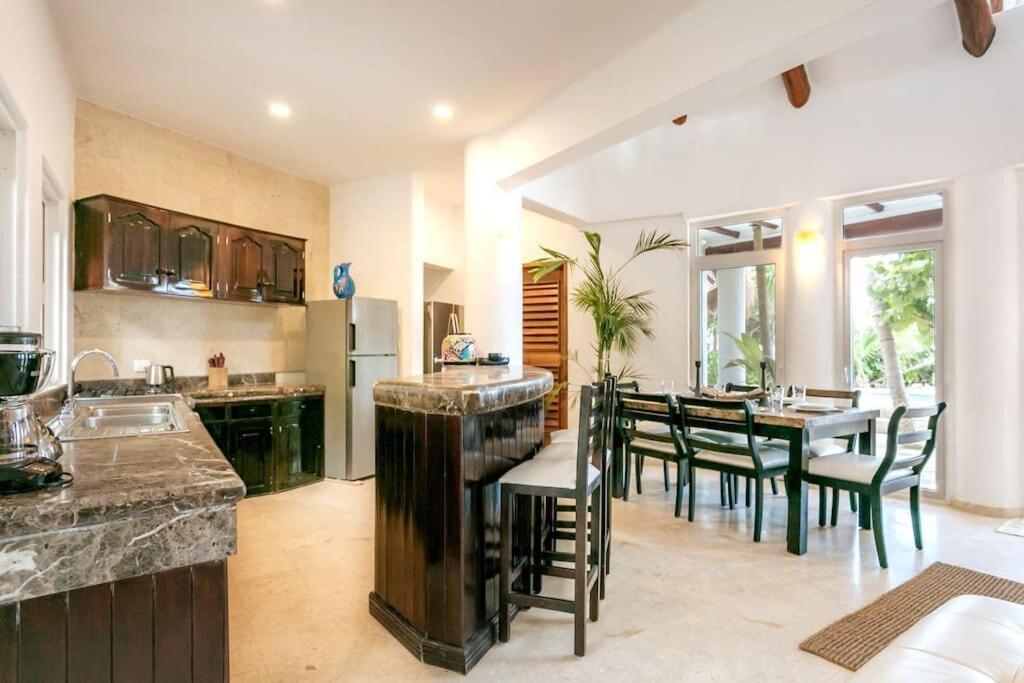 Luxury 5-Br Beachfront Home In Tulum Casa Sofia Gato Eksteriør bilde